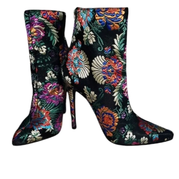 justfabulous Shoes - Just fabulous embroidery booties